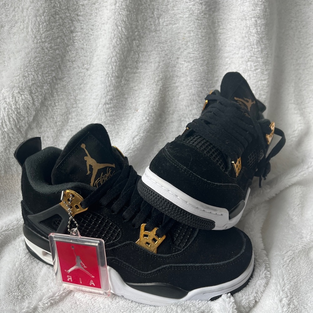 Air Jordan 4 Retro ‘Royalty’